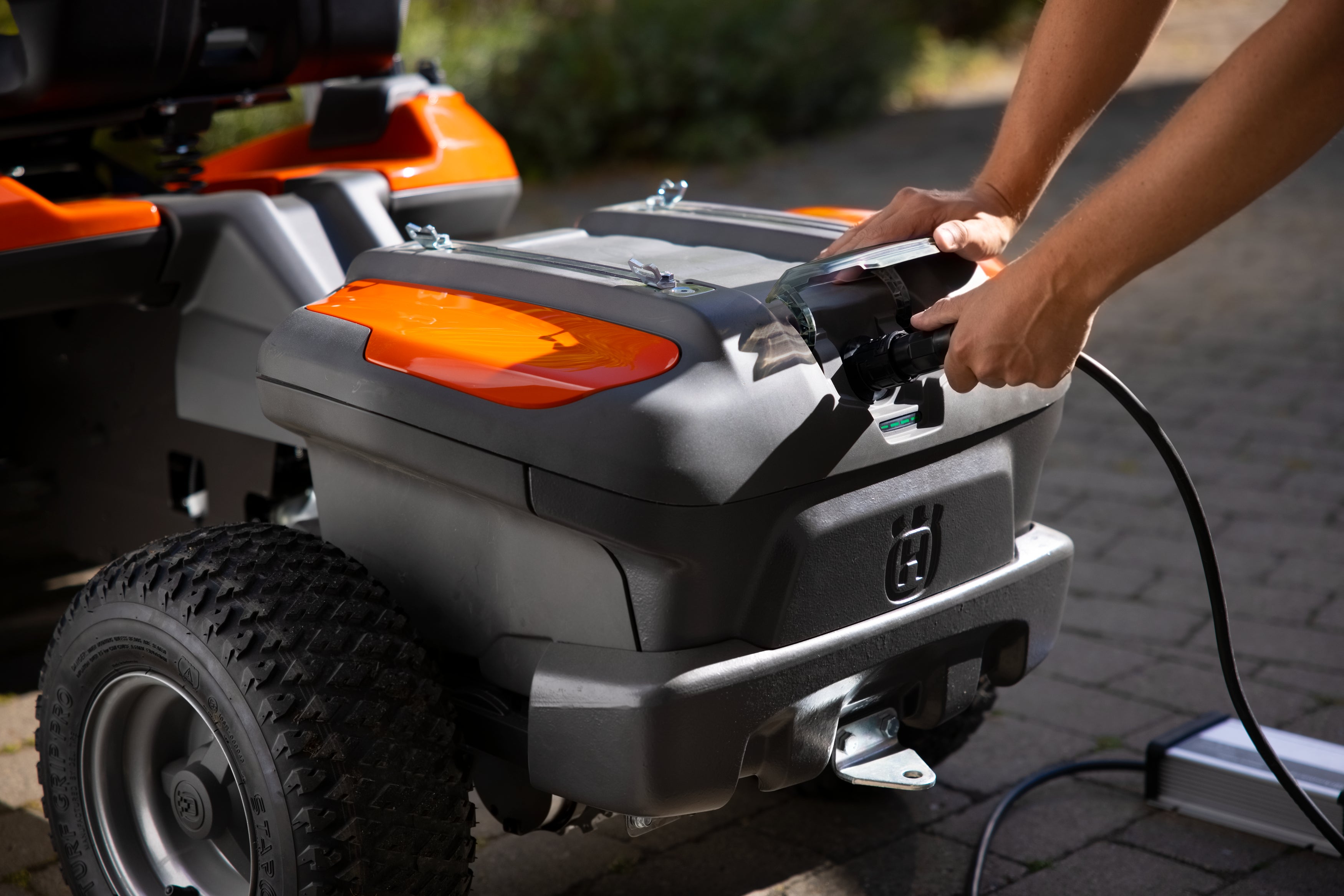 Akku-Rider R 200iX exkl. Mähdeck