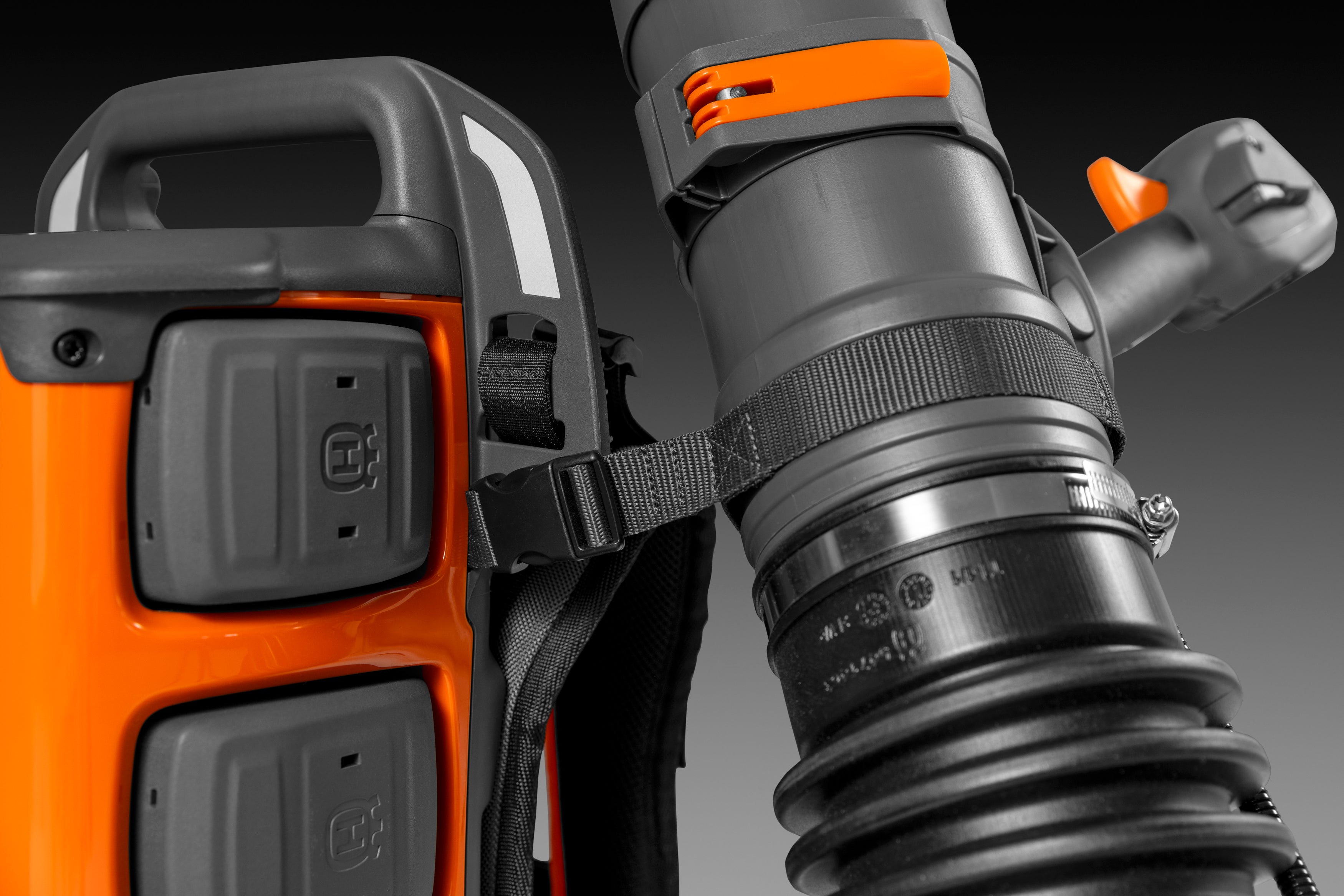 Husqvarna Akku-Laubbläser 570iBT