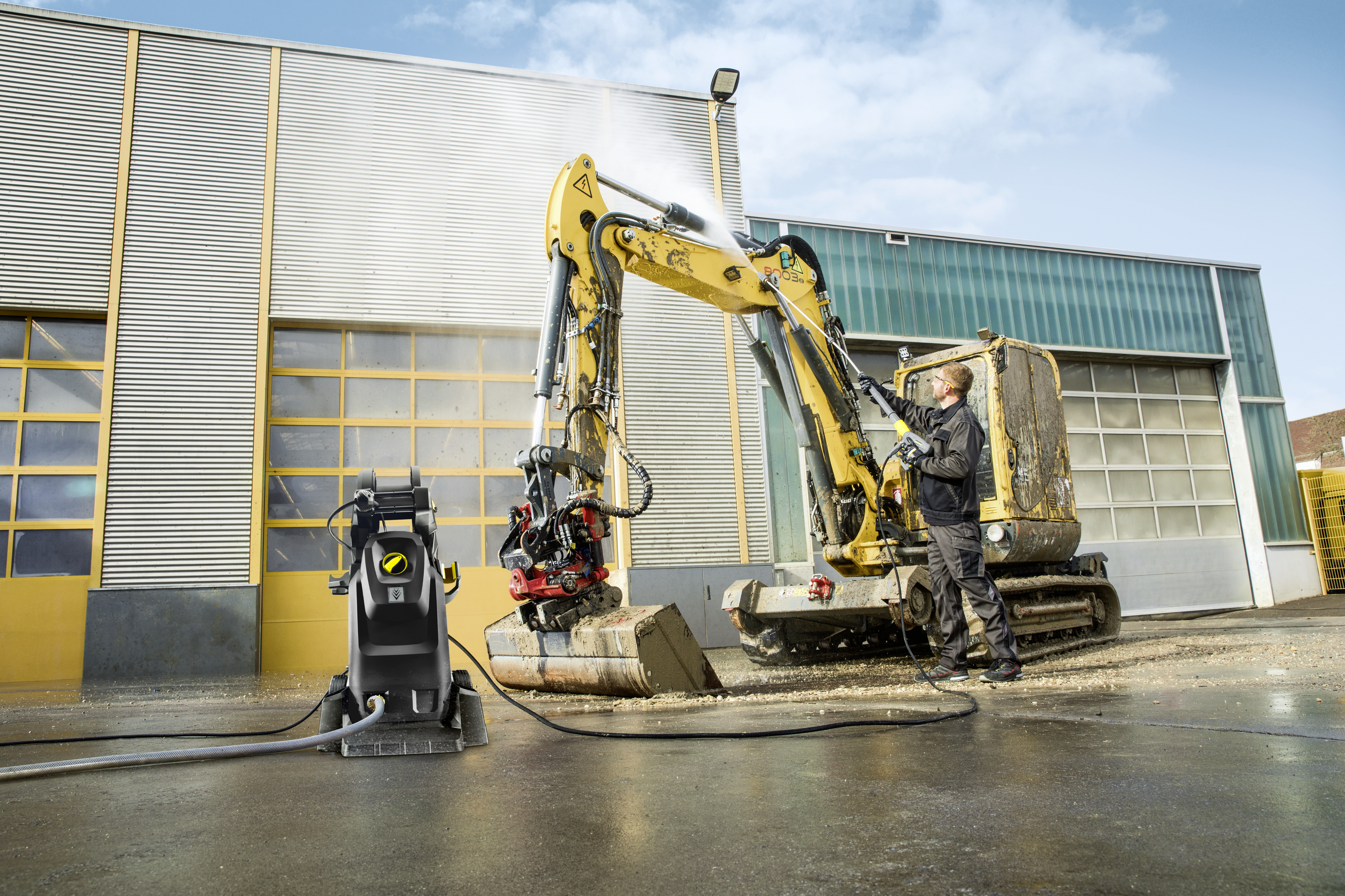 Hochdruckreiniger HD 8/18-4 MXA eB Foam Plus Go!Further