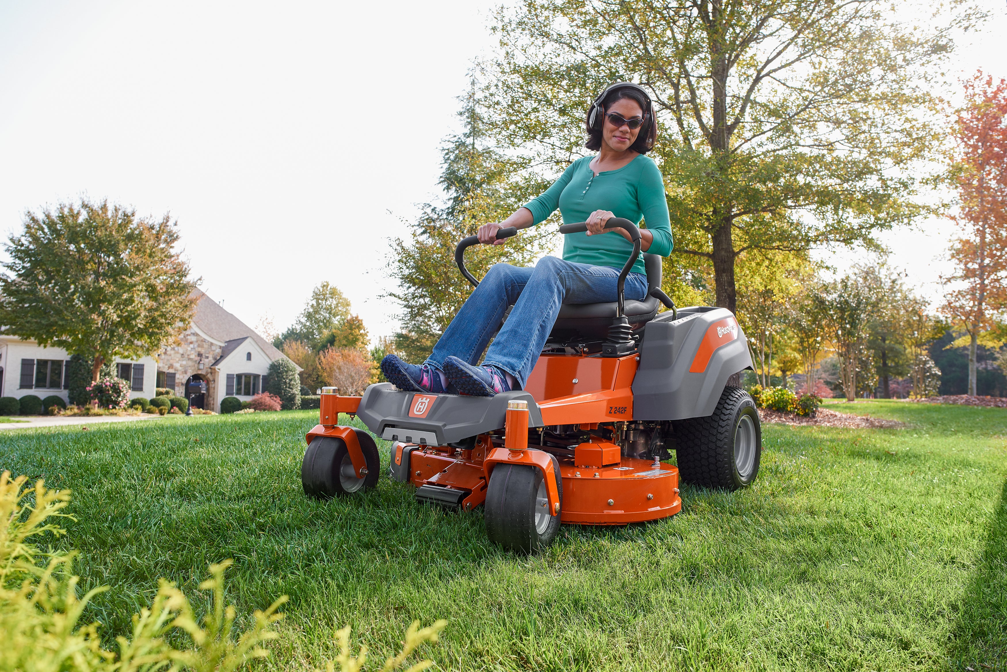 Zero Turn Z242F