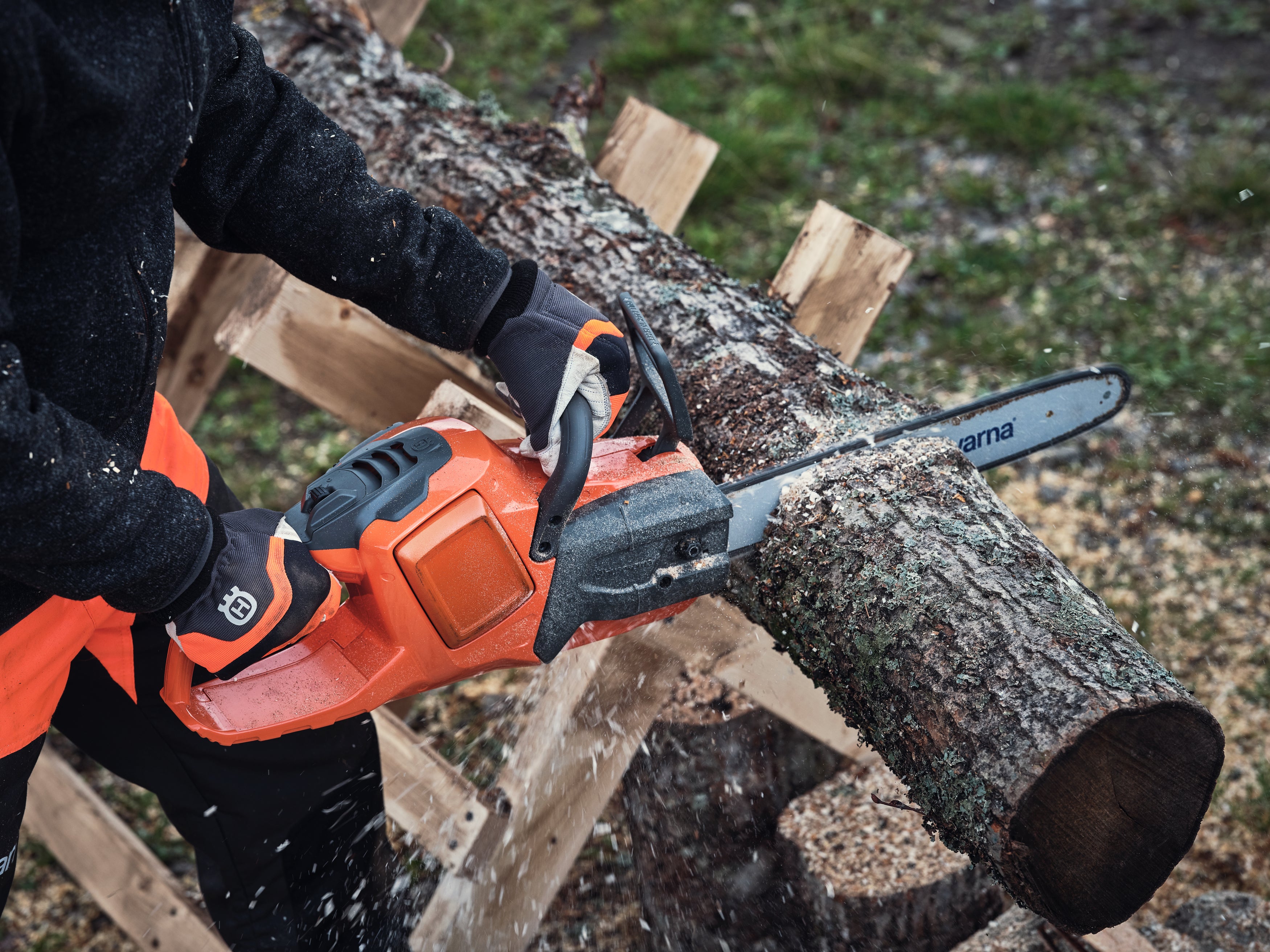 Akku-Motorsäge 340i 14"