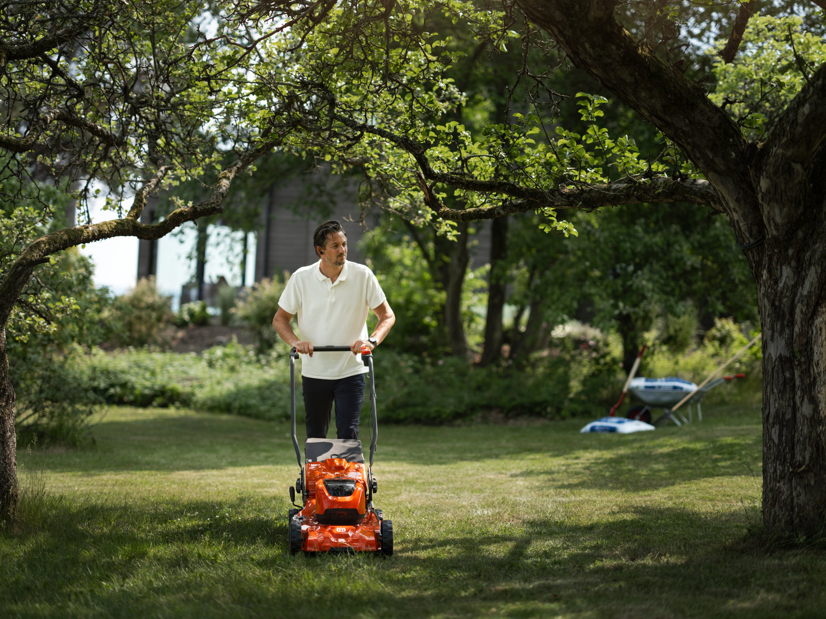 Akku-Rasenmäher LC 251iS