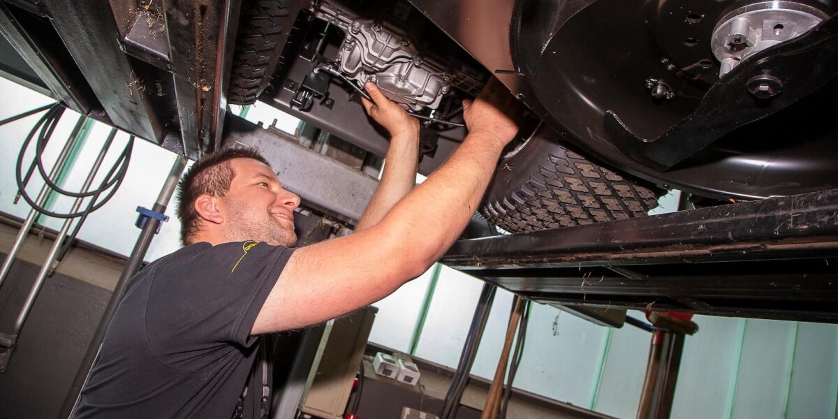 Grüning_0572_LKW_Werkstatt